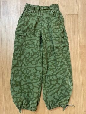 Nike Jordan Chicago cargo pants in Camo, small